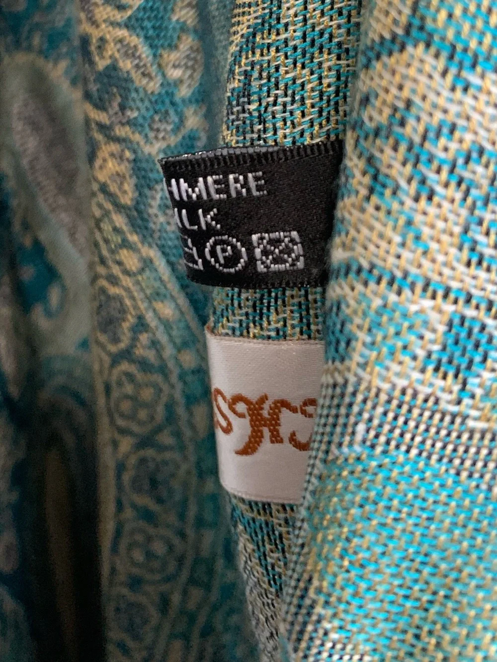 Cashmere & Silk Blend Paisley Print Fringe Scarf